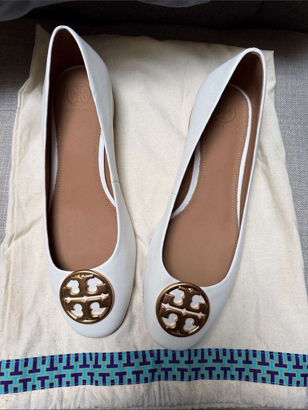 Tory Burch White Leather Ballet Flats with Gold Logo Medallion